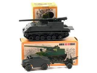 Lot 832 - AIRFIX (GB) (2)