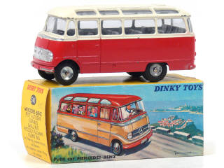 Lot 363 - DINKY TOYS (FRANCE) (1)