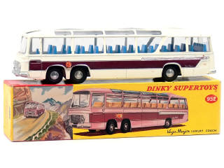 Lot 482 - DINKY TOYS (GB) (1)