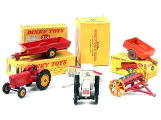 Lot 511 - DINKY TOYS (GB) (5)