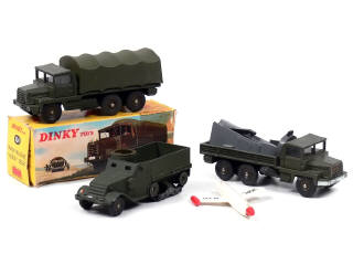 Lot 436 - DINKY TOYS (FRANCE) (3)