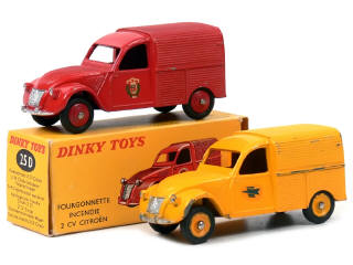 Lot 394 - DINKY TOYS (FRANCE) (2)