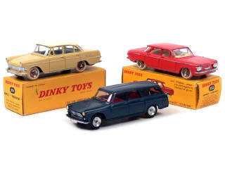 Lot 426 - DINKY TOYS (FRANCE) (3)