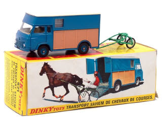 Lot 375 - DINKY TOYS (FRANCE) (1)
