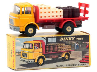 Lot 368 - DINKY TOYS (FRANCE) (1)