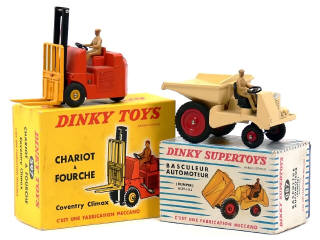 Lot 411 - DINKY TOYS (FRANCE) (2)