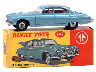 Lot 457 - DINKY TOYS (GB) (1)