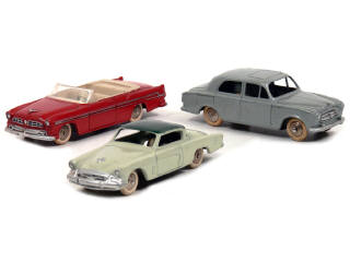 Lot 415 - DINKY TOYS (FRANCE) (3)