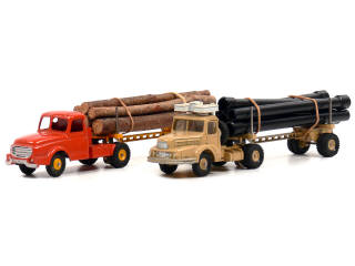 Lot 405 - DINKY TOYS (FRANCE) (2)