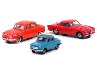 Lot 418 - DINKY TOYS (FRANCE) (3)