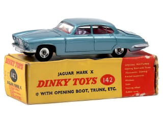 Lot 1134 - DINKY TOYS (GB) (1)