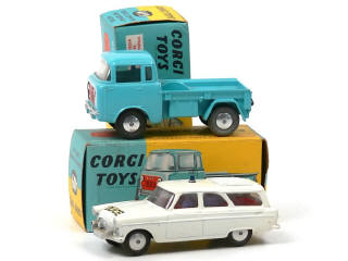 Lot 698 - CORGI TOYS (GB) (2)