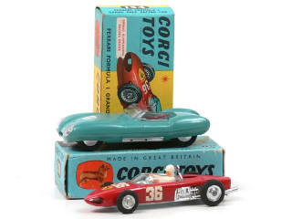 Lot 687 - CORGI TOYS (GB) (2)