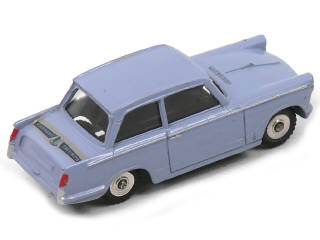 Lot 1132 - DINKY TOYS (GB) (1)