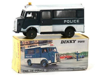 Lot 1068 - DINKY TOYS (FRANCE) (1)
