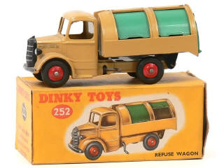 Lot 1146 - DINKY TOYS (GB) (1)
