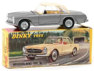 Lot 1015 - DINKY TOYS (FRANCE) (1)