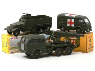 Lot 1102 - DINKY TOYS (FRANCE) (3)