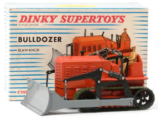 Lot 1065 - DINKY TOYS (FRANCE) (1)