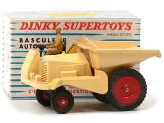 Lot 1067 - DINKY TOYS (FRANCE) (1)