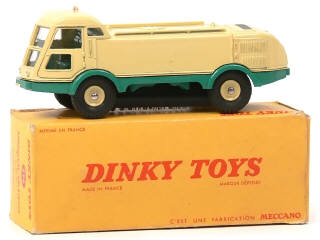 Lot 1063 - DINKY TOYS (FRANCE) (1)