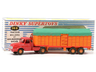 Lot 1056 - DINKY TOYS (FRANCE) (1)