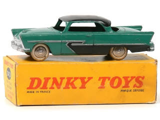Lot 979 - DINKY TOYS (FRANCE) (1)