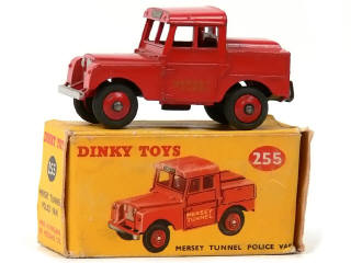 Lot 1142 - DINKY TOYS (GB) (1)