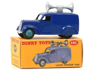 Lot 1141 - DINKY TOYS (GB) (1)