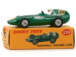 Lot 1128 - DINKY TOYS (GB) (1)