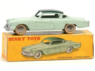 Lot 991 - DINKY TOYS (FRANCE) (1)