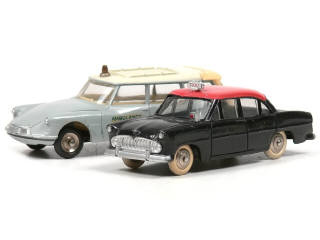 Lot 1089 - DINKY TOYS (FRANCE) (2)