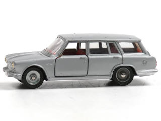 Lot 502 - DINKY TOYS (FRANCE) (1)