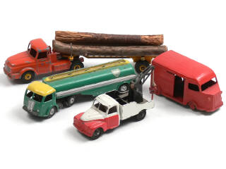 Lot 540 - DINKY TOYS (FRANCE) (4)