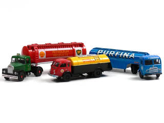 Lot 416 - CORGI TOYS (GB) (3)