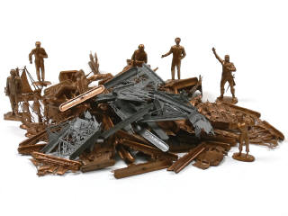 Lot 180 - FIGURINES en plastique (1)