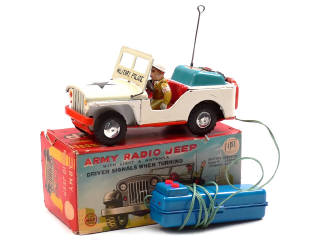 Lot 1026 - LINE MAR TOYS (JAPON) (1)