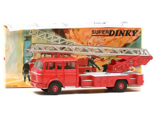 Lot 1481 - DINKY TOYS (FRANCE) (1)