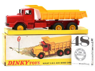 Lot 1490 - DINKY TOYS (FRANCE) (1)