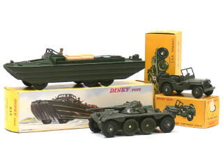 Lot 1511 - DINKY TOYS (FRANCE) (3)