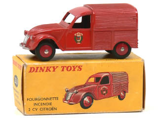 Lot 1438 - DINKY TOYS (FRANCE) (1)