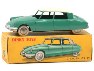 Lot 1296 - DINKY TOYS (FRANCE) (1)