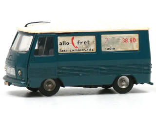 Lot 1472 - DINKY TOYS (FRANCE) (1)
