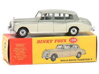 Lot 1238 - DINKY TOYS (GB) (1)