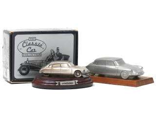Lot 470 - MARK MODELS Ltd & DIVERS (2)