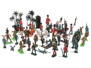 Lot 869 - FIGURINES DIVERSES (51)