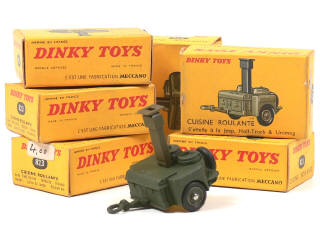 Lot 1493 - DINKY TOYS (FRANCE) (6)
