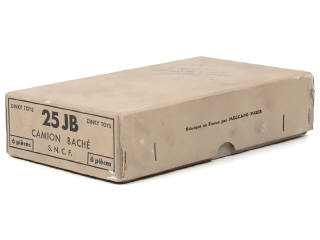 Lot 1428 - DINKY TOYS (FRANCE) (1)
