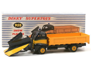Lot 1260 - DINKY TOYS (GB) (1)