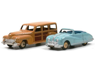 Lot 707 - DINKY TOYS (GB) (2)